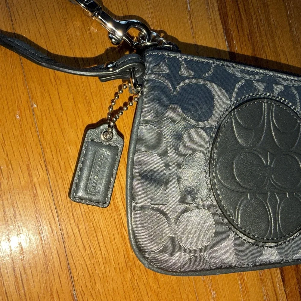 Coach Wristlet Bag‎ Small Black Gray Signature C Logo Leather Pouch